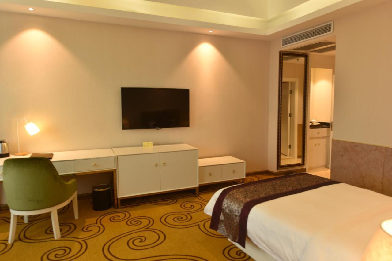 Hong Van Grand Hotel Mong Cai Eksteriør bilde