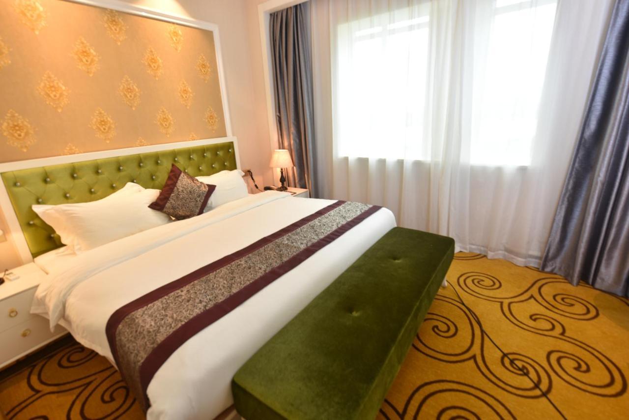 Hong Van Grand Hotel Mong Cai Eksteriør bilde