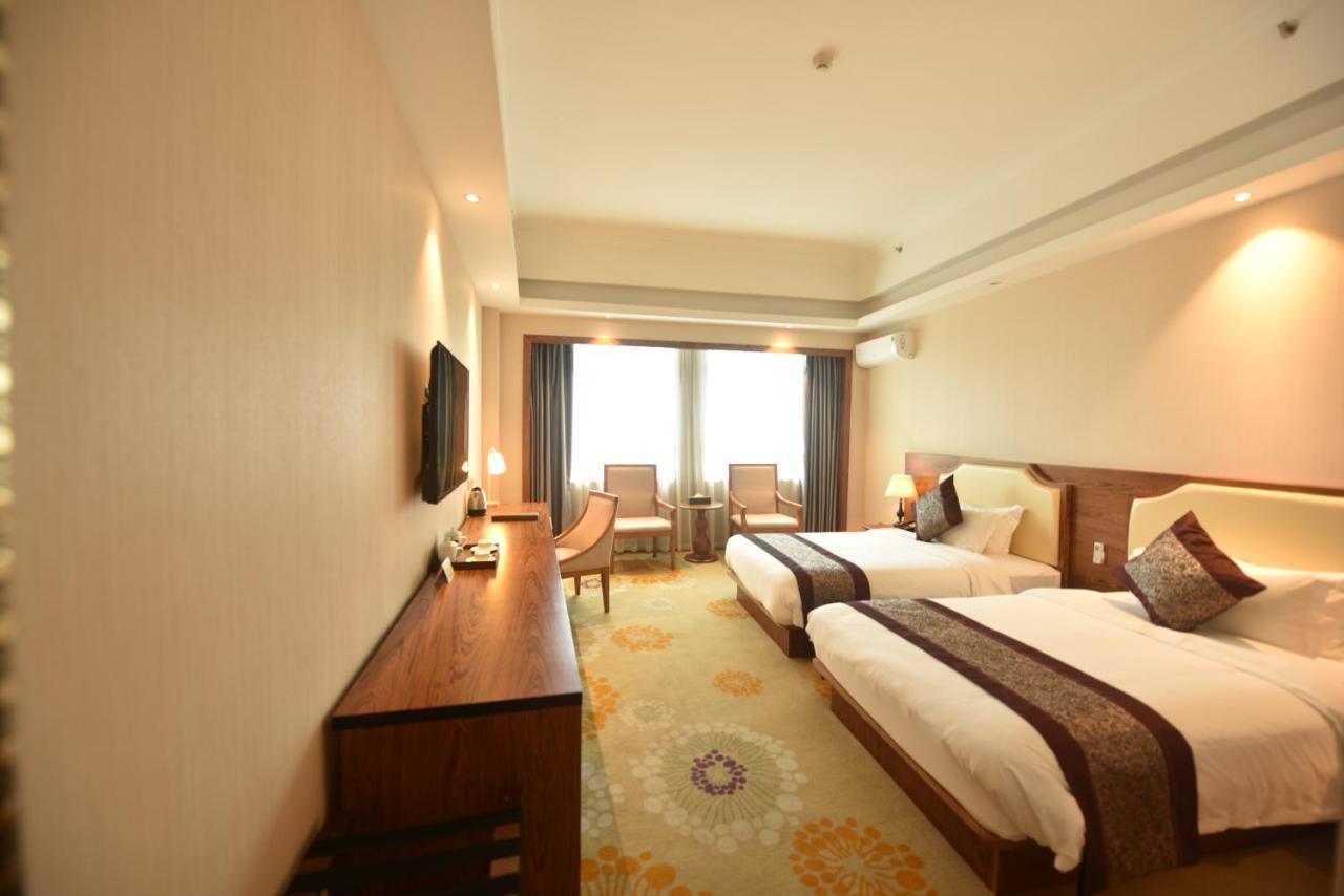 Hong Van Grand Hotel Mong Cai Eksteriør bilde