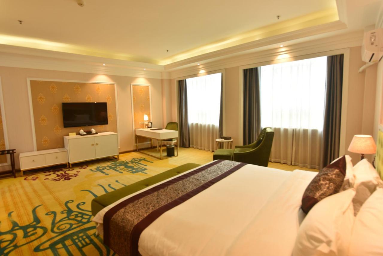 Hong Van Grand Hotel Mong Cai Eksteriør bilde