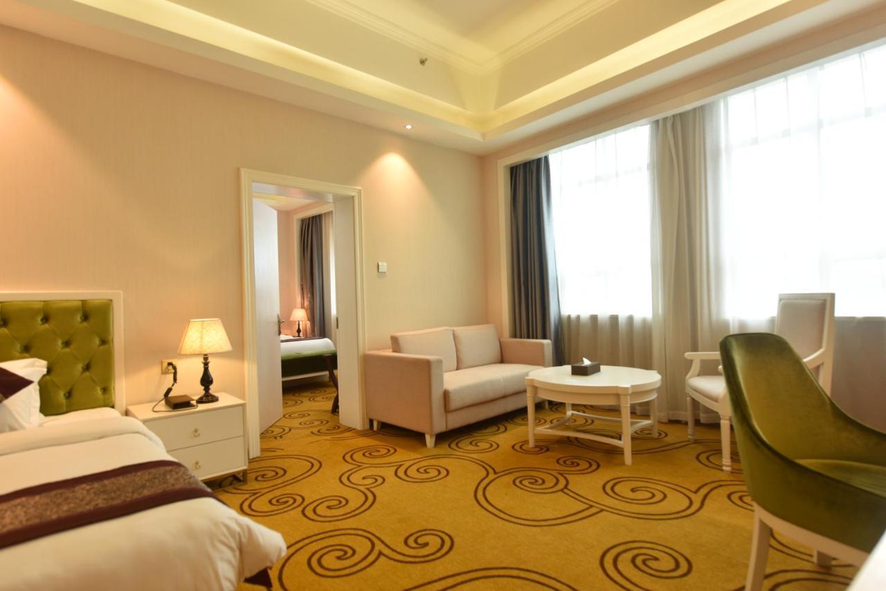 Hong Van Grand Hotel Mong Cai Eksteriør bilde