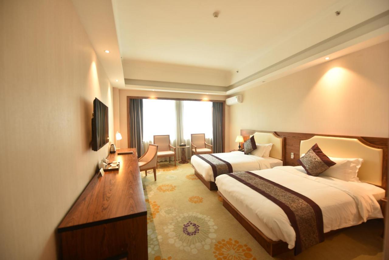 Hong Van Grand Hotel Mong Cai Eksteriør bilde