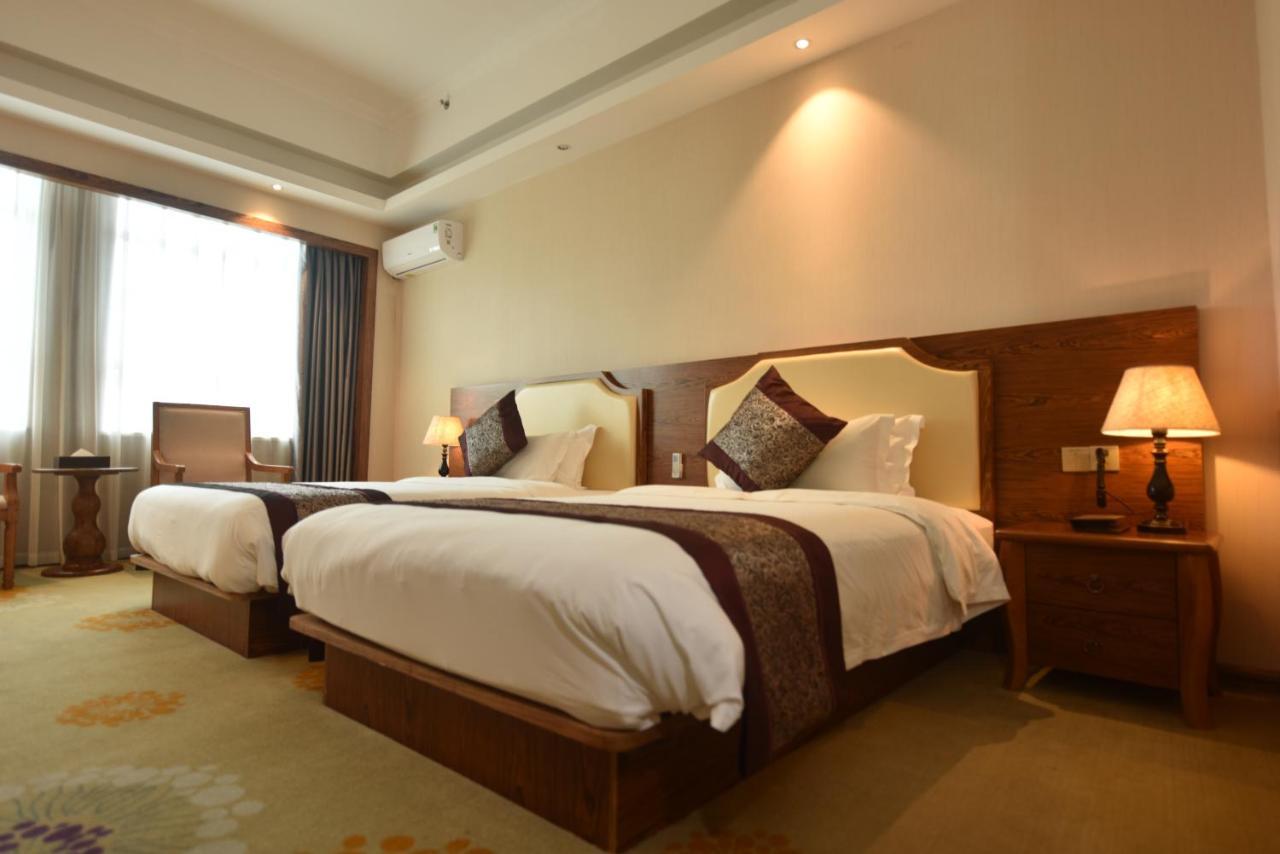 Hong Van Grand Hotel Mong Cai Eksteriør bilde